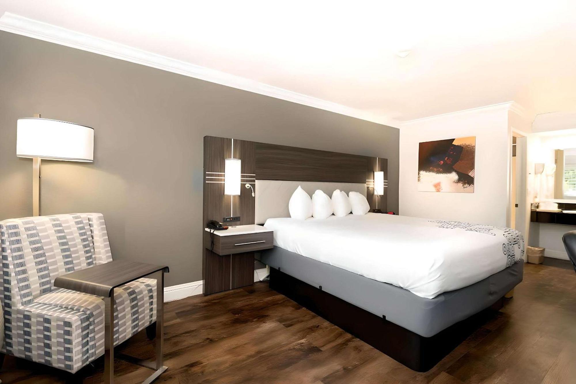 Rodeway Inn San Jose Hwy-101 Tully Rd Exit Экстерьер фото