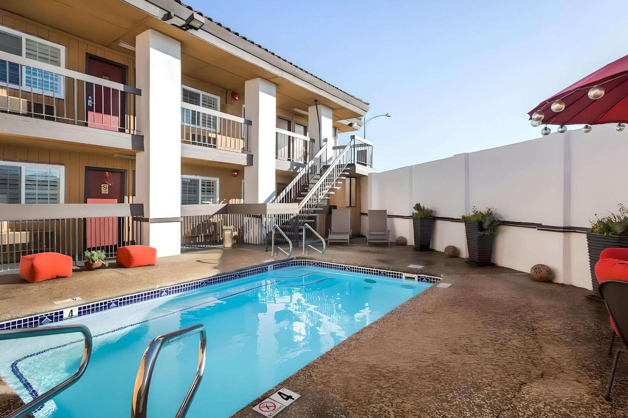 Rodeway Inn San Jose Hwy-101 Tully Rd Exit Экстерьер фото